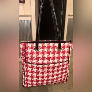 Vera Bradley Large Houndstooth Fabric Tote - Cranberry and Cream.